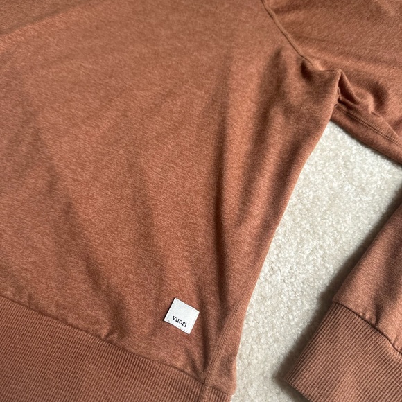 Vuori long sleeve performance Tee - burnt orange - Picture 2 of 2